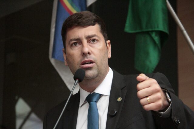 Na Câmara, nosso trabalho é transformar as demandas da população em diálogo, articulação e soluções concretas. 👊🏼